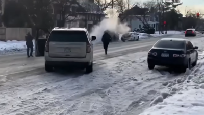 ABD’nin Minnesota eyaletine bağlı Minneapolis kentinde, Göçmenlik ve Gümrük Muhafaza