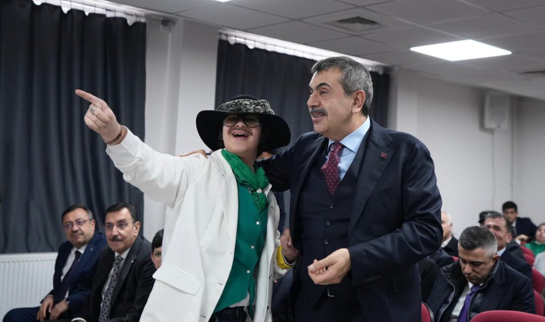 Milli Eğitim Bakanı Yusuf Tekin, bir dizi ziyaret ve açılış