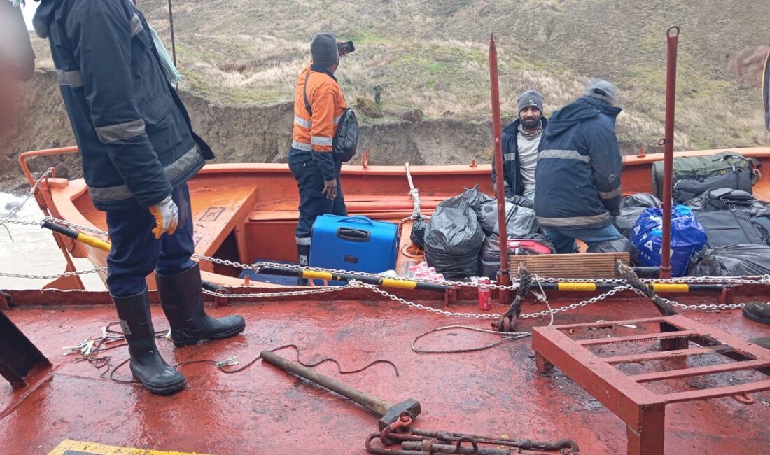 Denizcilik Genel Müdürlüğü, Karadeniz’de sürüklenerek karaya oturan ve su almaya