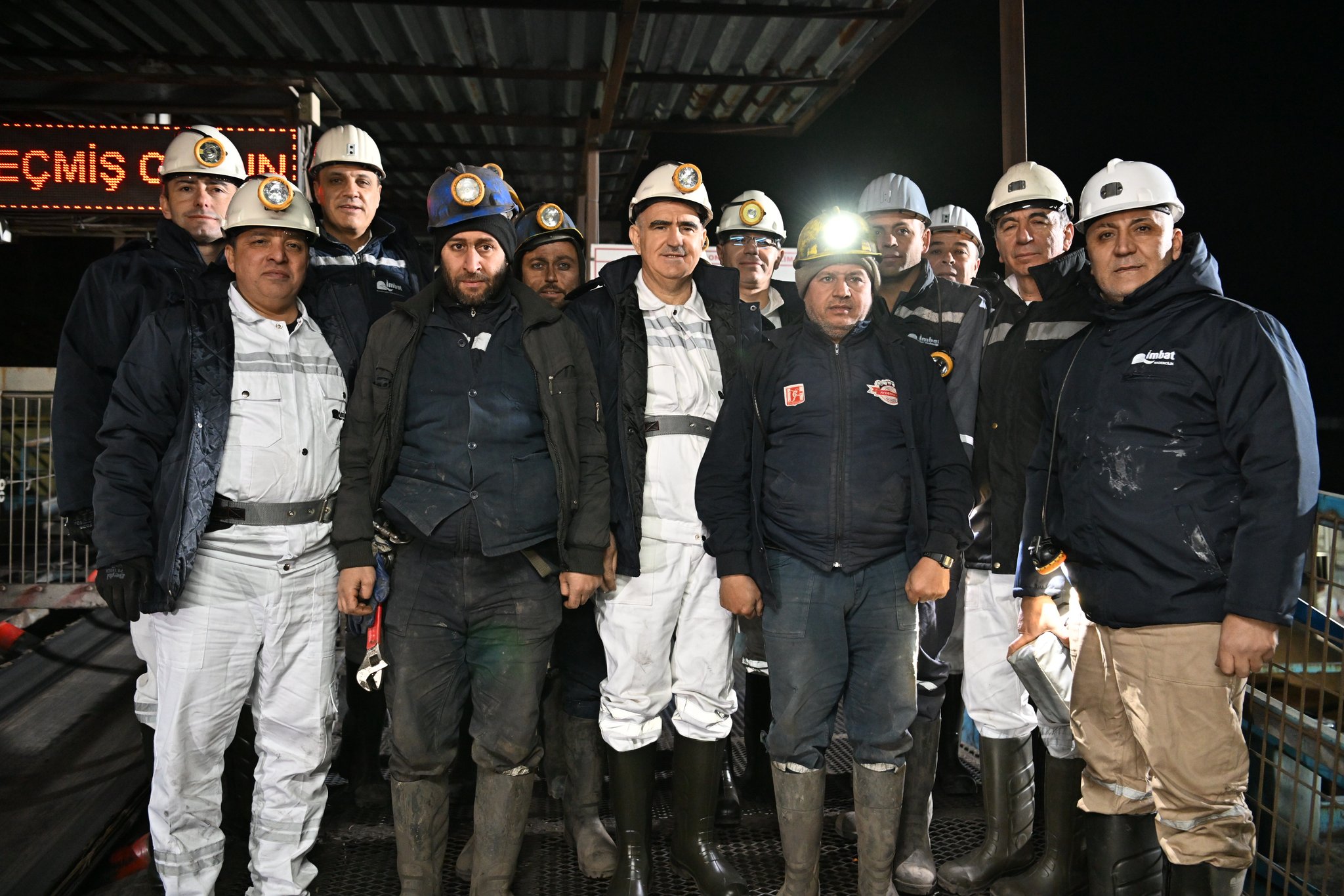 Manisa Valisi Vahdettin Özkan, 2026 yılını Soma’da faaliyet gösteren özel