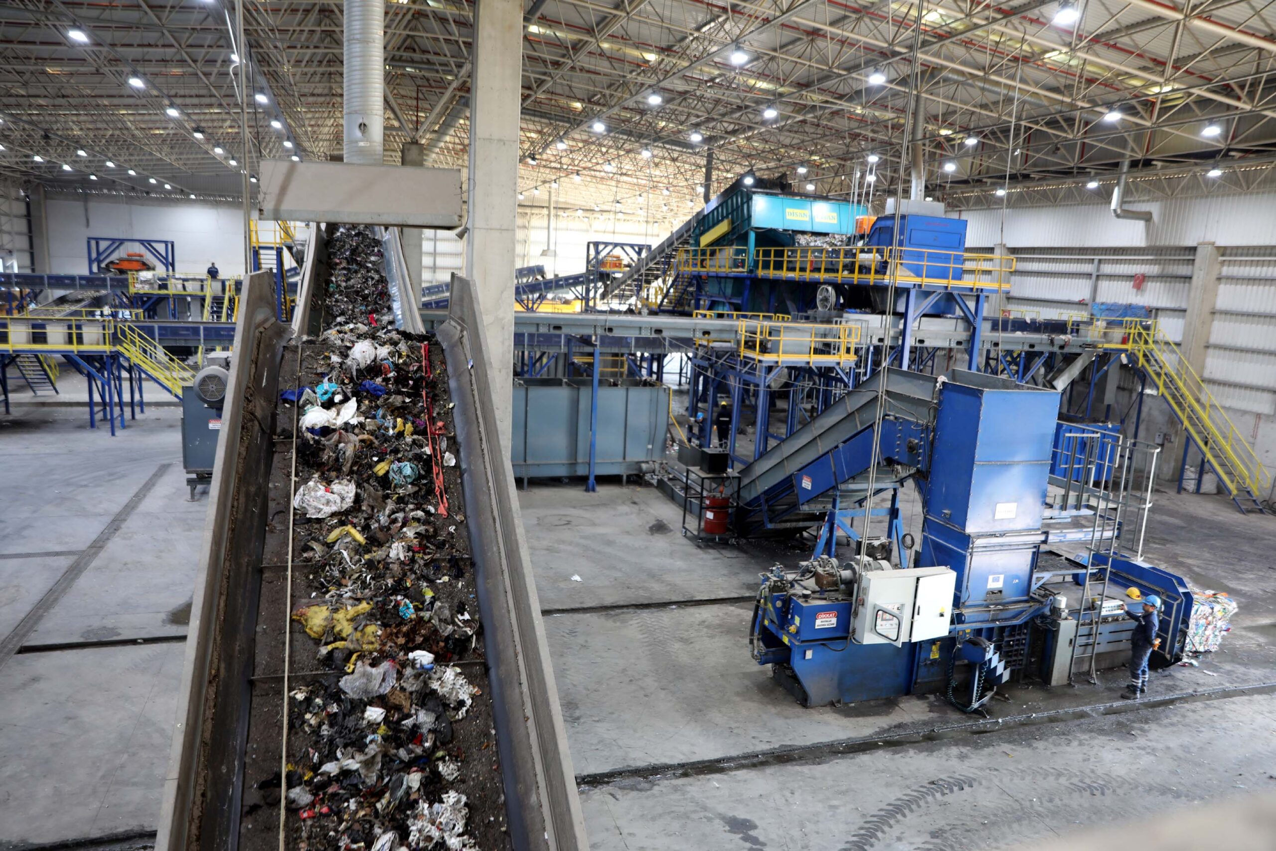 GAZİANTEP’te 2022 yılında faaliyete geçen Mekanik Biyolojik Ayrıştırma Tesisi, kent