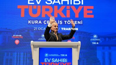 Ulaştırma ve Altyapı Bakanı Abdulkadir Uraloğlu, memleketi Trabzon’da düzenlenen “500