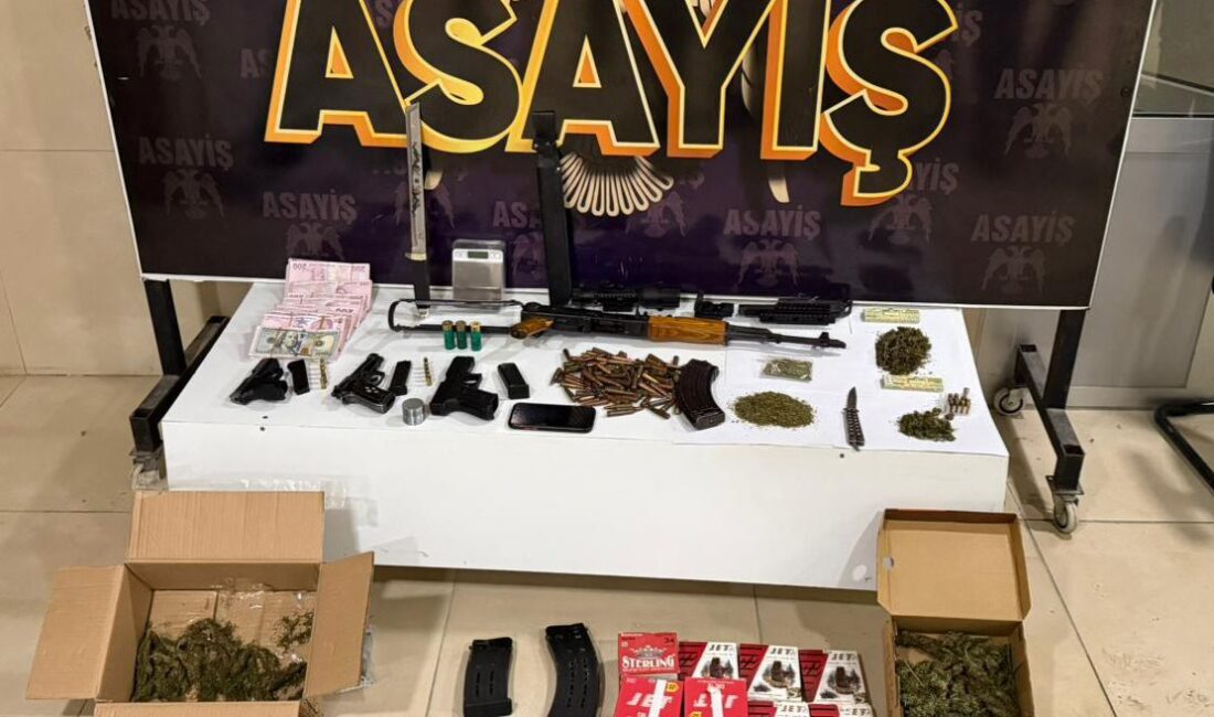 Hatay’ın Samandağ ilçesinde bir konteynerde başından tabancayla vurulmuş halde bulunan