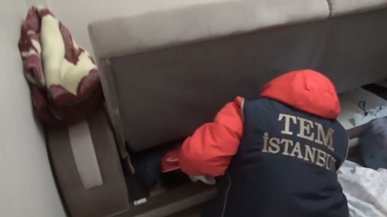 Hücre Evlerinde Gizlenen 4 Firari Şüpheli Yakalandı İstanbul’da Milli İstihbarat