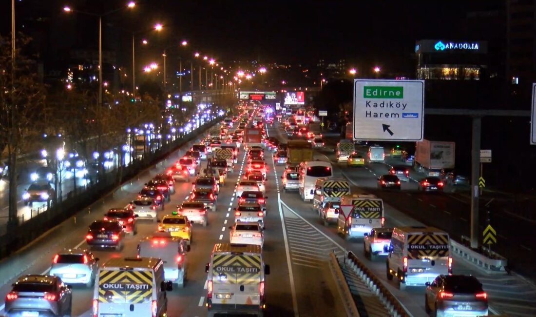Yeni Yılın İlk Haftasında Sürücüler Yollarda Güçlük Çekti İstanbul’da yeni