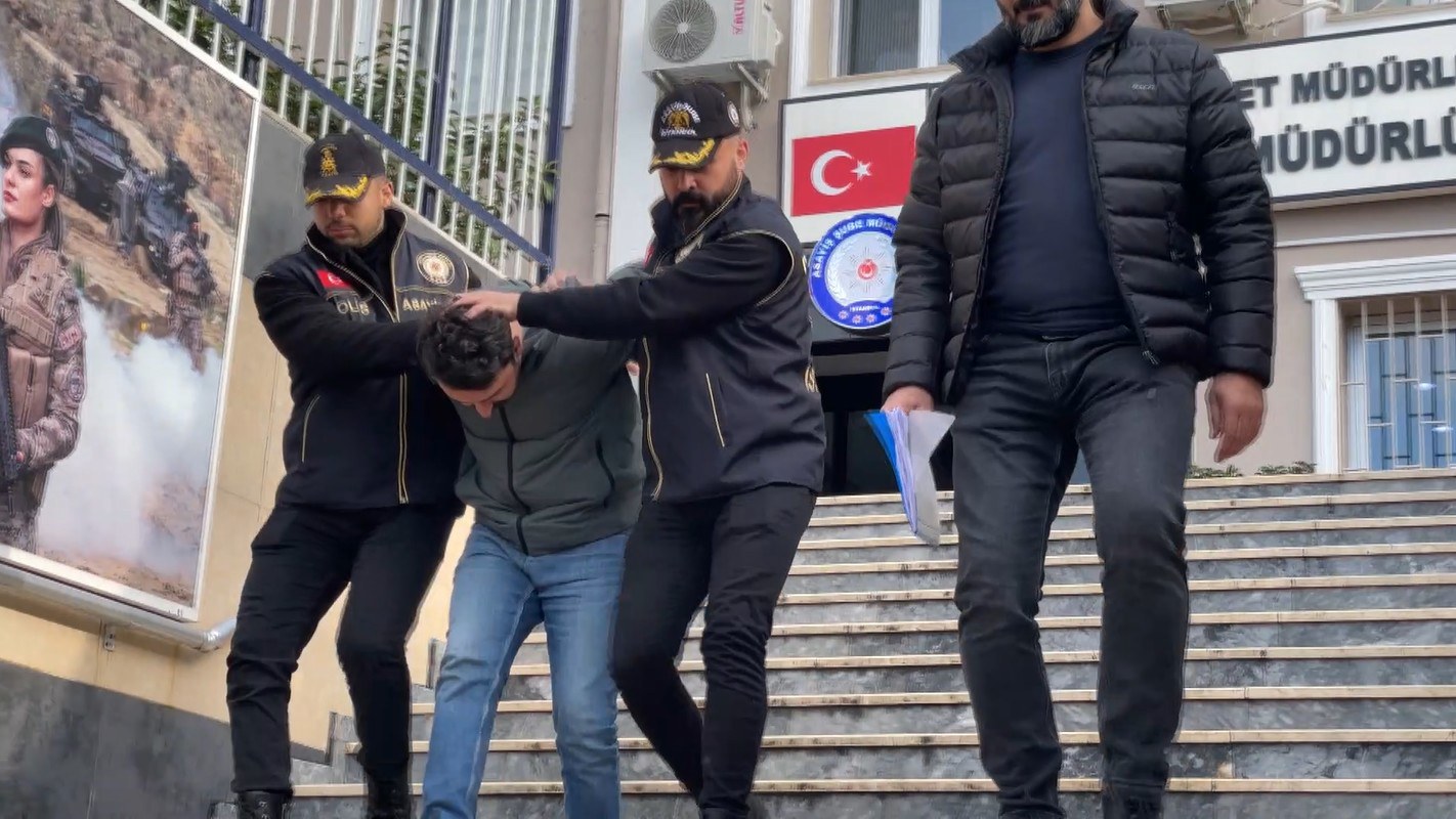 İSTANBUL – Kartal’da bir binanın 7’nci katından düşerek hayatını kaybeden