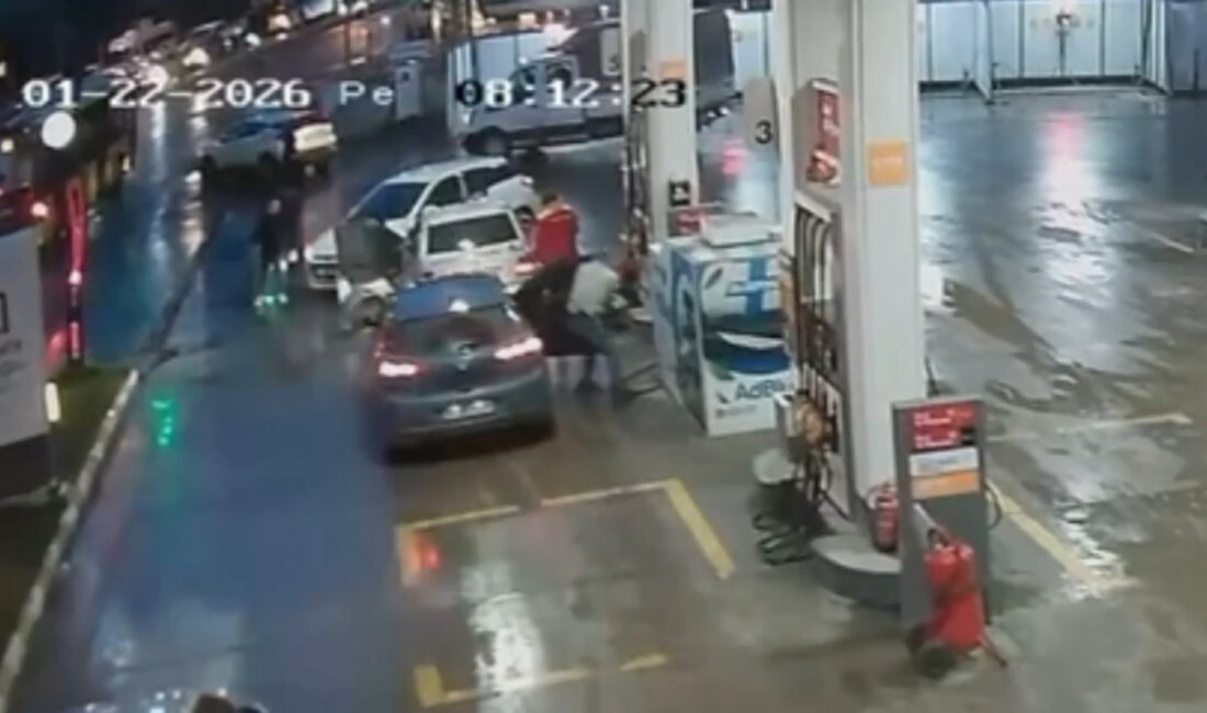 İstanbul Pendik’te bir eve girerek ziynet eşyası ve otomobil anahtarı