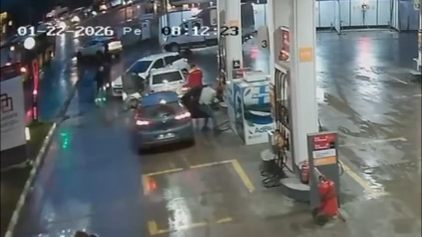 İstanbul Pendik’te bir eve girerek ziynet eşyası ve otomobil anahtarı