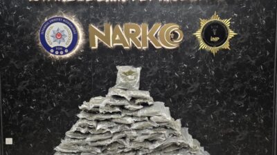 İstanbul Emniyet Müdürlüğü ekiplerinin Sancaktepe’de düzenlediği uyuşturucu operasyonunda, piyasaya sürülmeye