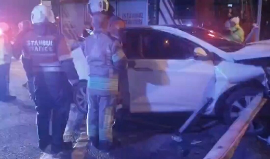 Ümraniye Şile Otoyolu’nda kontrolden çıkan bir otomobilin önce taksiye ardından