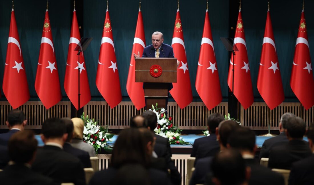Cumhurbaşkanı Recep Tayyip Erdoğan, Cumhurbaşkanlığı Külliyesi’nde gerçekleştirilen Kabine Toplantısı’nın ardından