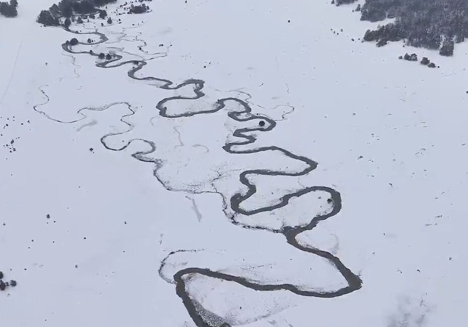Bolu’nun yüksek kesimlerinde etkili olan kar yağışının ardından Aladağ bölgesindeki