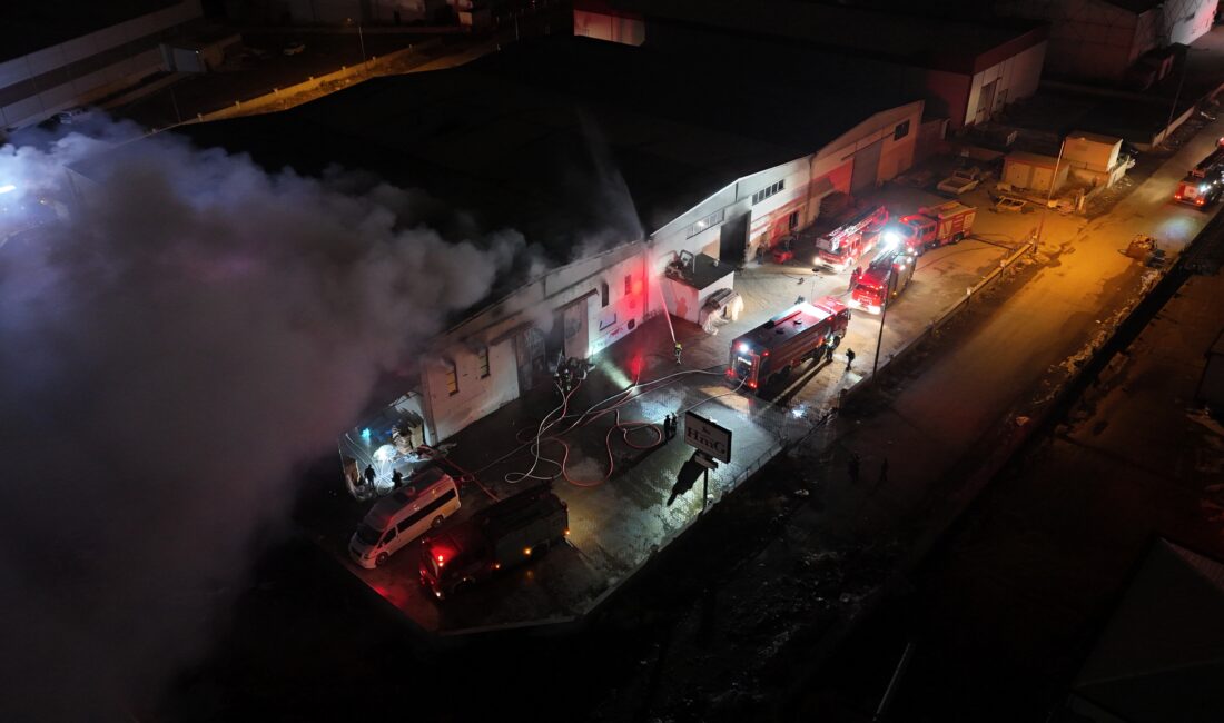 KAYSERİ’nin Melikgazi ilçesinde bulunan bir mobilya fabrikasında çıkan yangın, itfaiye