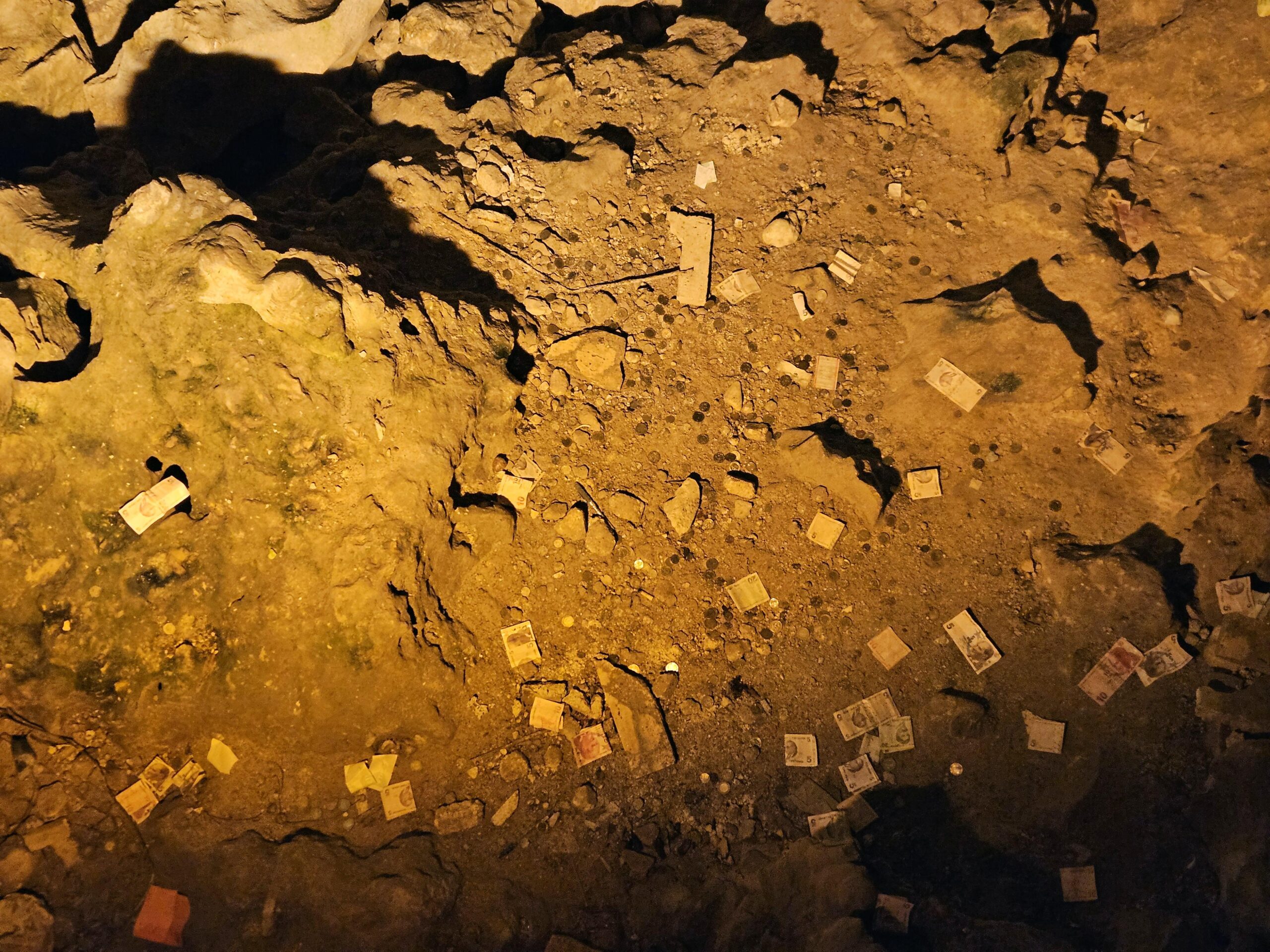 Türkiye’nin Turizme Açılan İlk Mağarası İnsuyu’nda Su Kaynakları Yok Oldu;