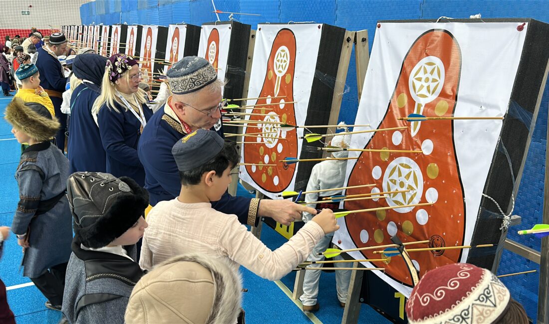 Türkiye Geleneksel Türk Okçuluk Federasyonu tarafından düzenlenen Minikler ve Yıldızlar