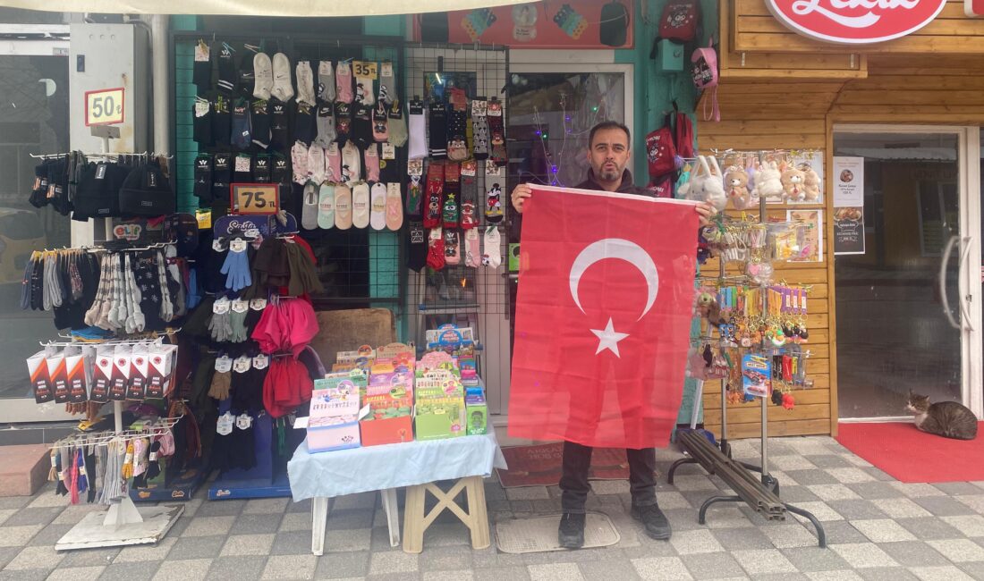 Kütahya’nın Tavşanlı ilçesinde esnaf ve vatandaşlar, Nusaybin-Kamışlı sınır hattında Türk