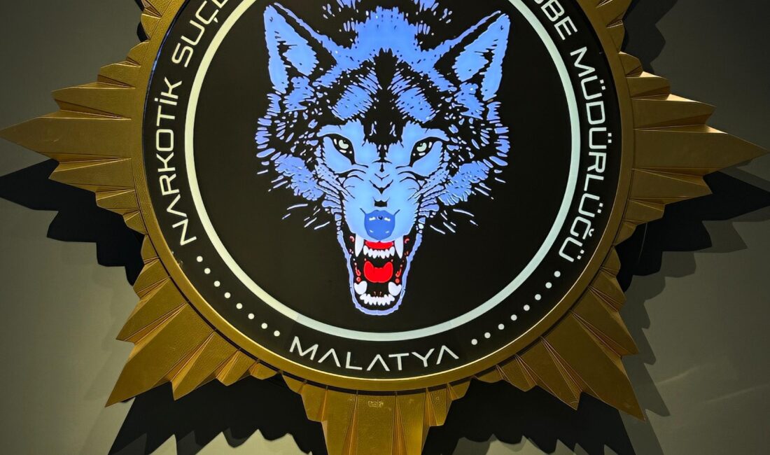 Malatya’da polisin uyuşturucu satıcılarına yönelik düzenlediği kapsamlı operasyonda gözaltına alınan