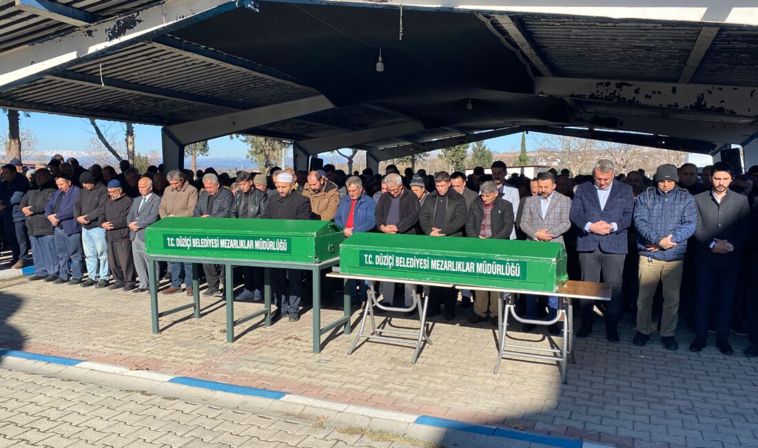 Mersin’in Tarsus ilçesinde, uzman çavuş oğullarını karşılamak için havalimanına giderken