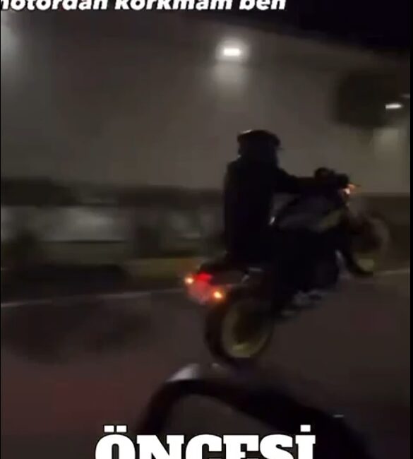 Hatay’da otoyolda 174 kilometre hızla motosikletinin ön tekerini kaldırarak ilerleyen