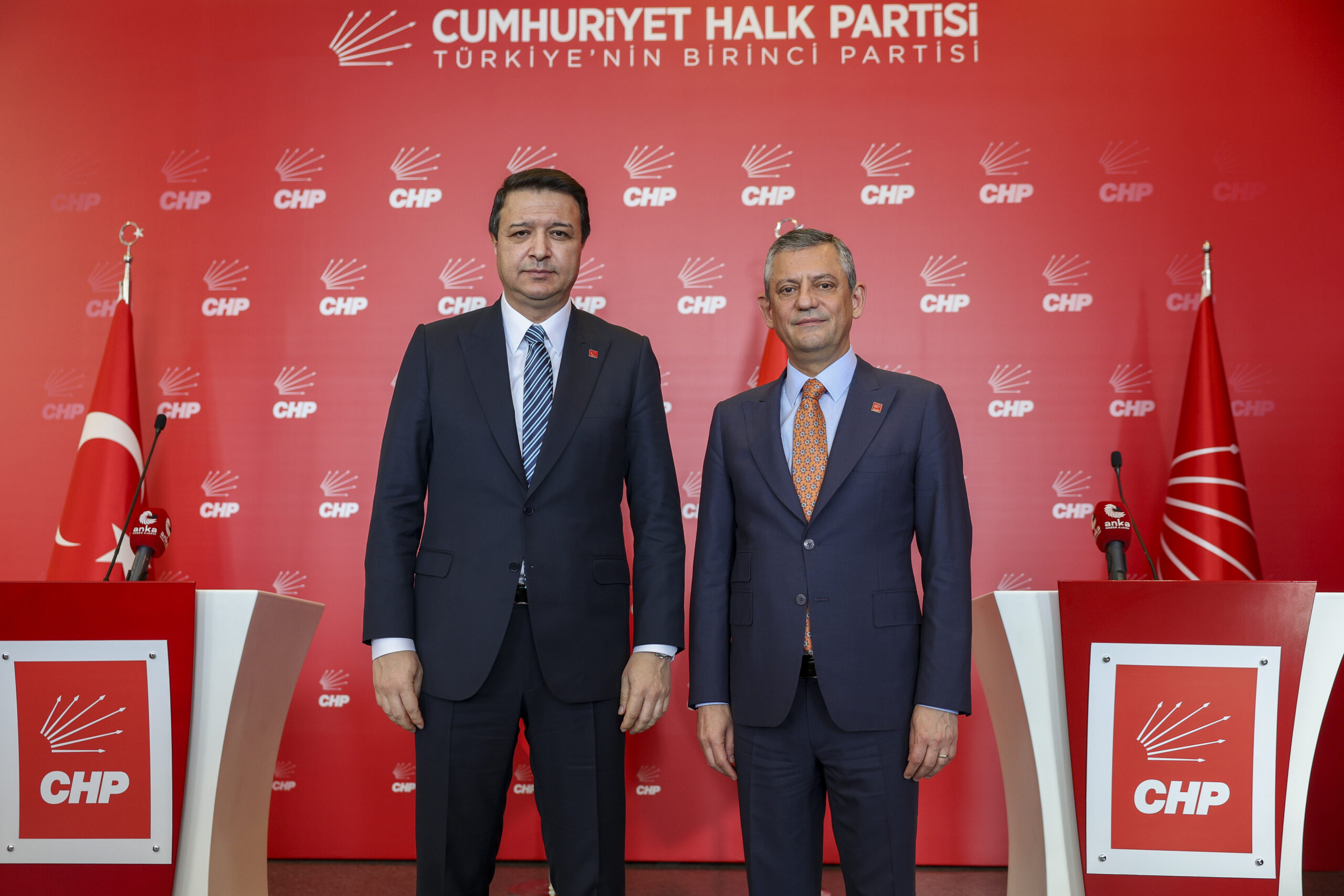CHP Genel Başkanı Özgür Özel, Saadet Partisi Genel Başkanı Mahmut