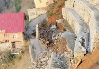  Rize’nin Ardeşen ilçesine bağlı Bayırcık köyünde yapımı devam eden bir