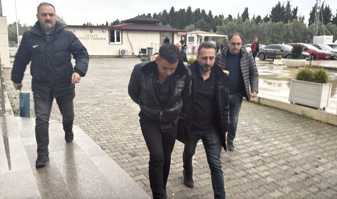 Yalova’da 6’ncı kattaki evinin penceresinden düşerek hayatını kaybeden ünlü şarkıcı