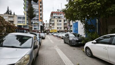 Adana’nın Seyhan ilçesinde gece saatlerinde çıkan tartışmada vücudunun çeşitli yerlerinden
