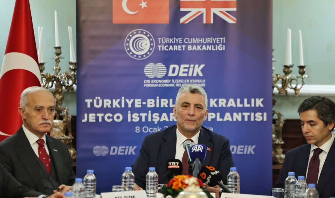 Bakan Bolat Londra’da Türk İş Dünyası ile Bir Araya Geldi