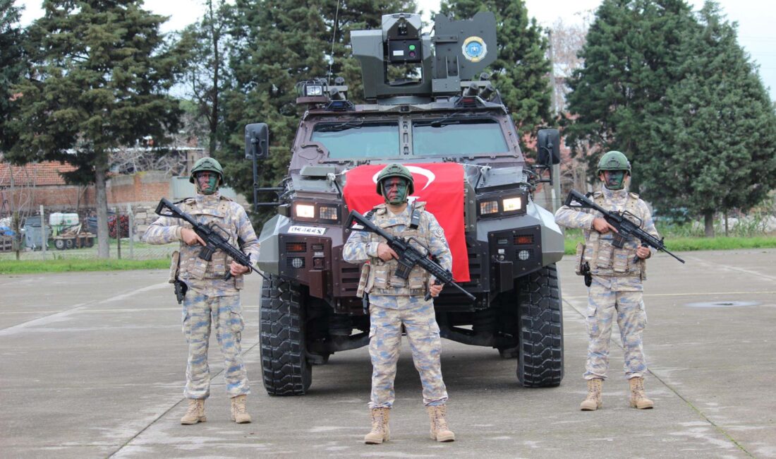 9’uncu Ana Jet Üs Komutanlığı’nda Görevli Personel, Yeni Yılın İlk