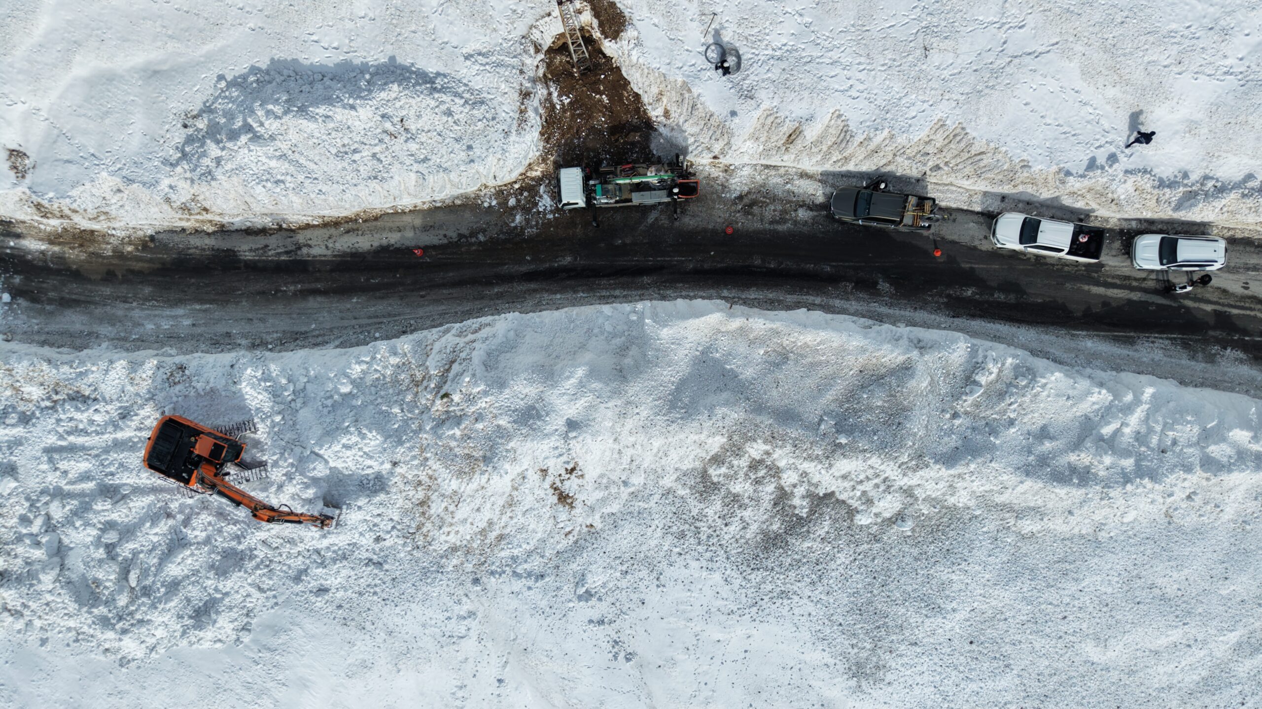 Van’da geçtiğimiz hafta etkili olan yoğun kar yağışının ardından çığ