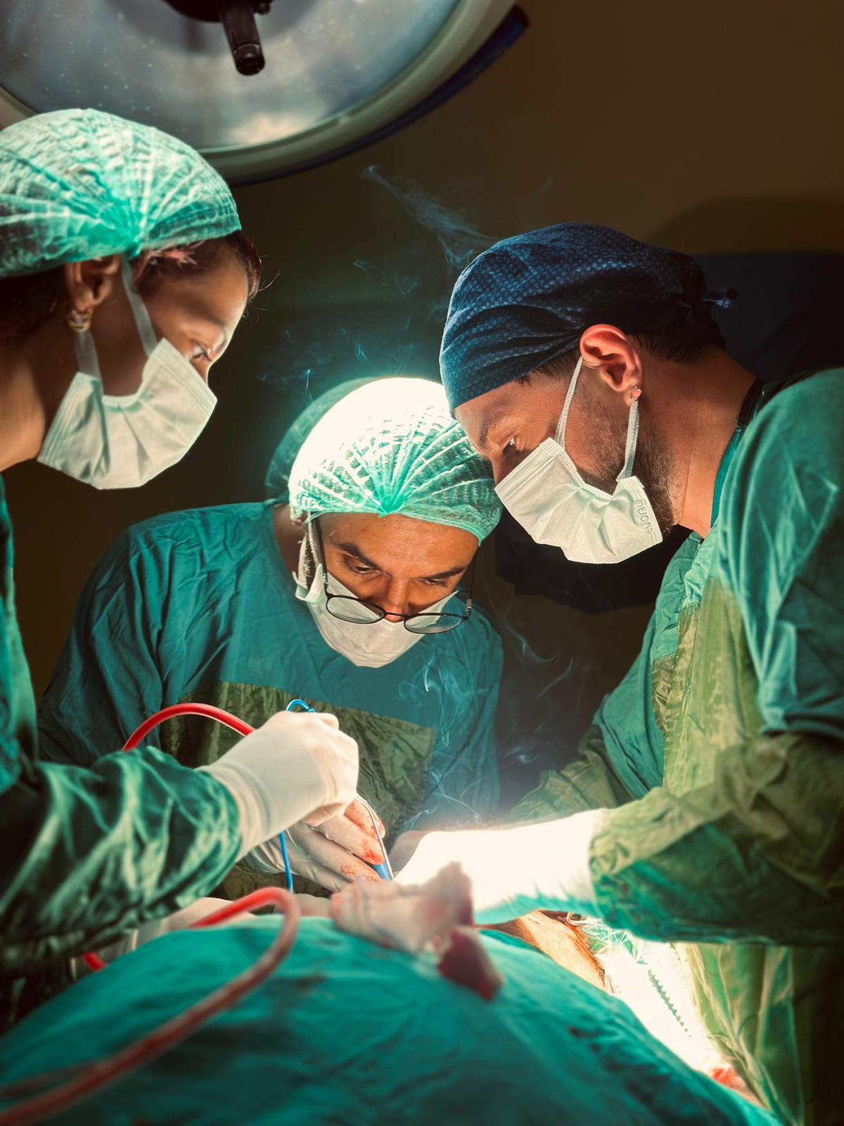 KBB ve Baş-Boyun Cerrahisinde Tarihi Başarı Siirt Eğitim ve Araştırma