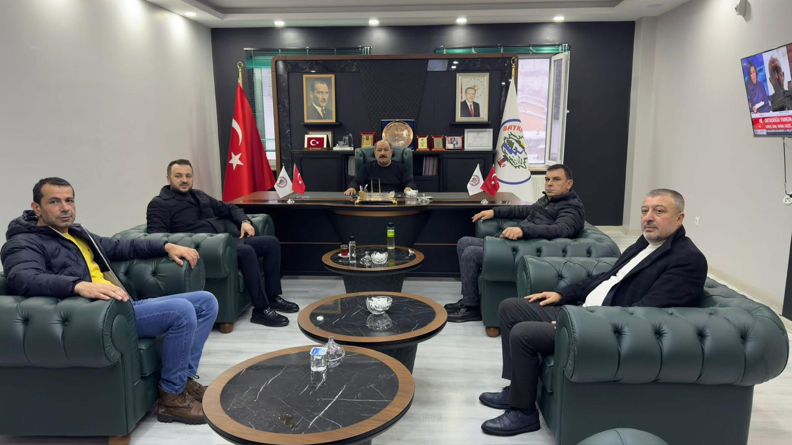 AK Parti Siirt teşkilatı, il ve ilçe düzeyinde yürüttüğü saha