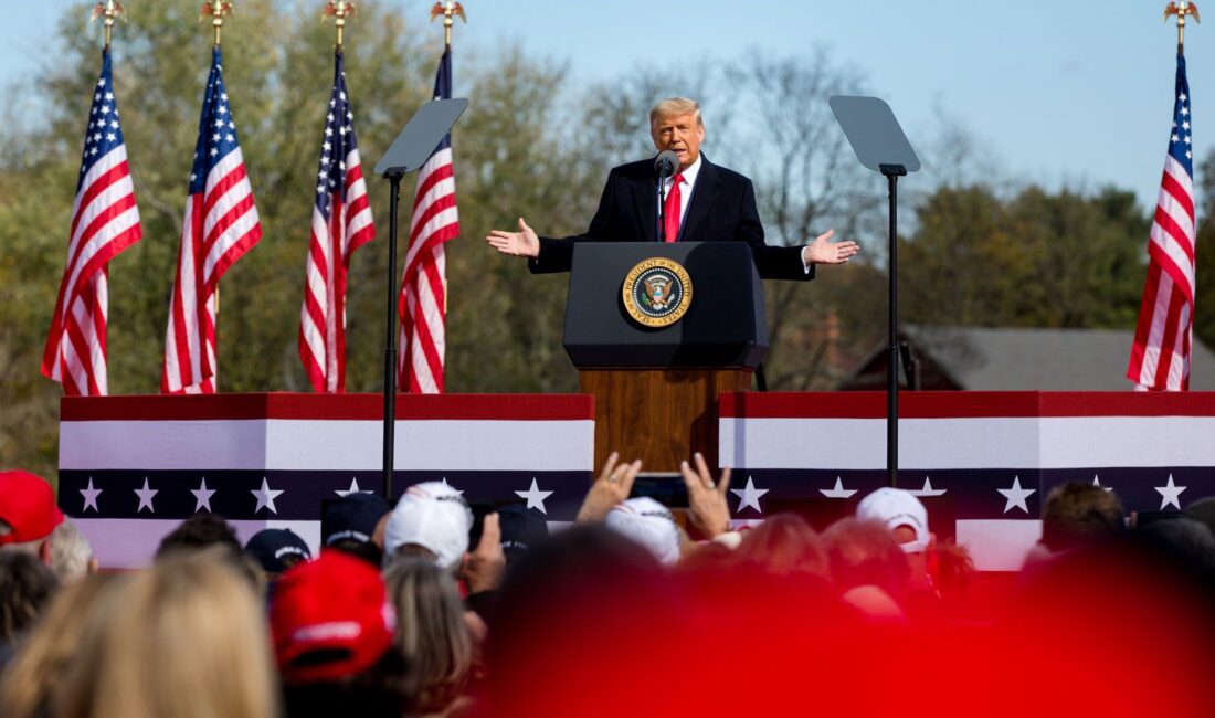 Donald Trump, sosyal medya hesabı üzerinden yaptığı açıklamada hem İran’daki