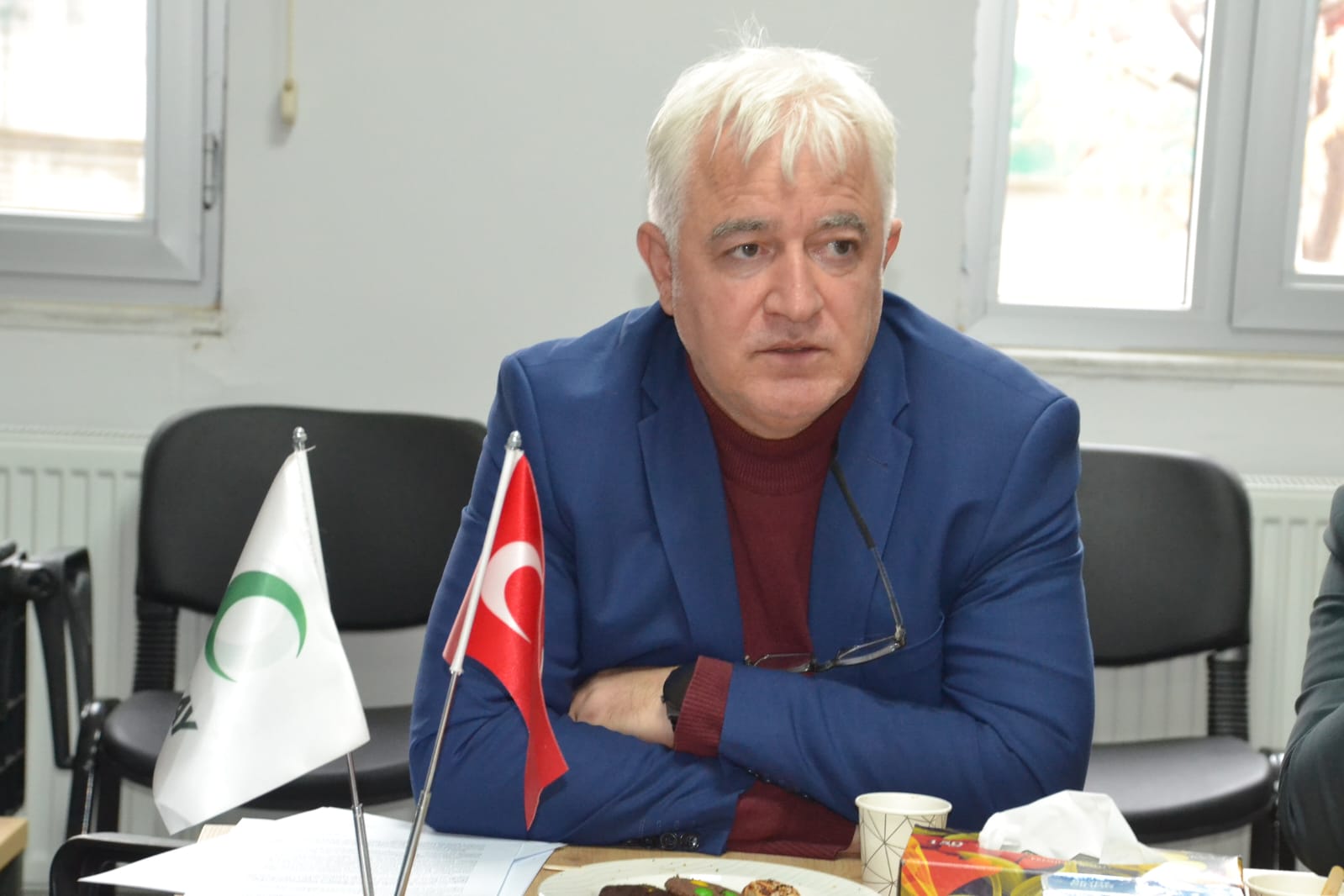 Yeşilay Batman Şubesi Tarafından Düzenlenen Toplantıda Bağımlılıkla Mücadele Stratejileri ve