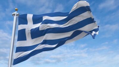 Yunanistan’ın Trikala kenti yakınlarında bir gıda fabrikasında çıkan yangın facia