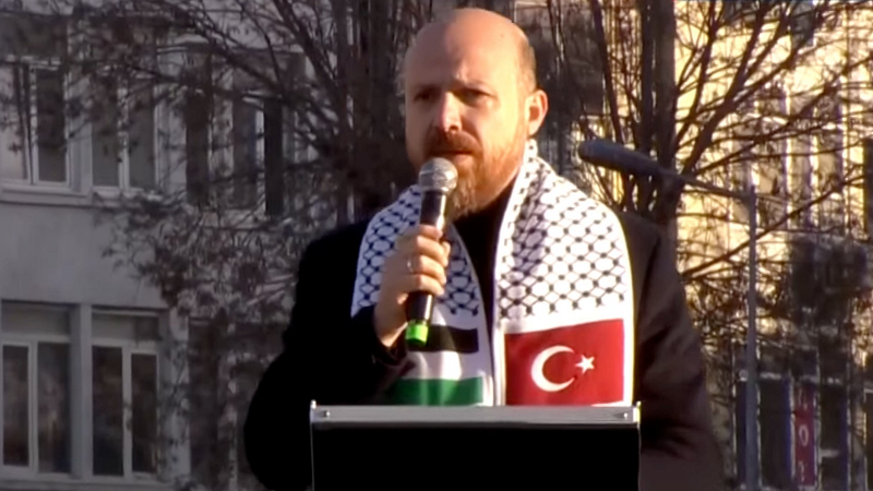 İlim Yayma Vakfı Mütevelli Heyeti Başkanı Bilal Erdoğan, Binlerce Kişinin