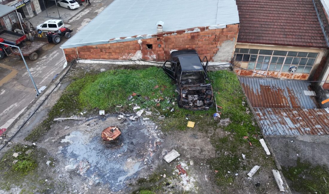 Bursa’nın İnegöl ilçesinde, 20 yıl önce tamir için kaportacıya bırakılan