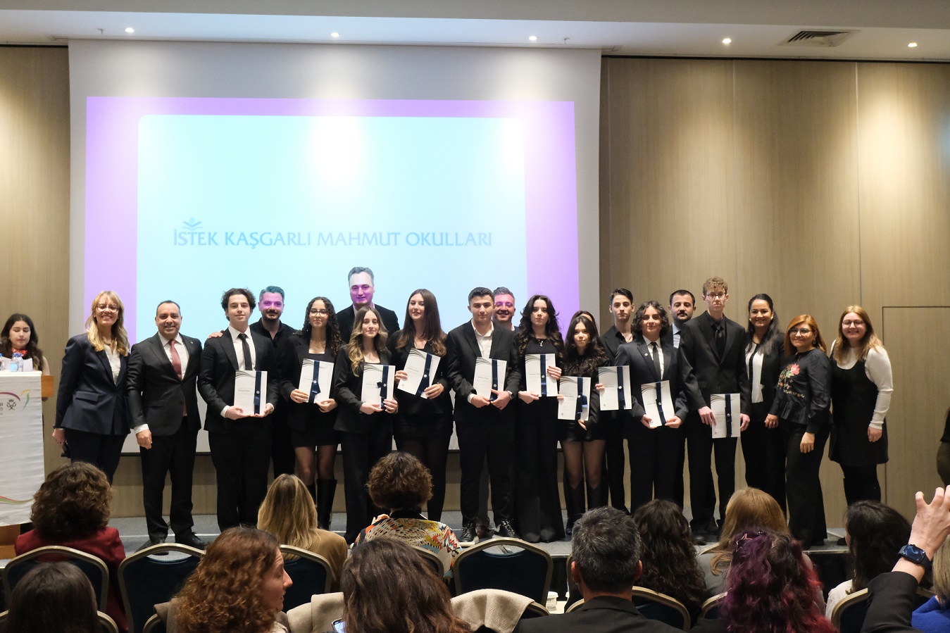 Türkiye İnsan Kaynakları, Eğitim ve Sağlık Vakfı (TİKAV) koordinasyonunda yürütülen,