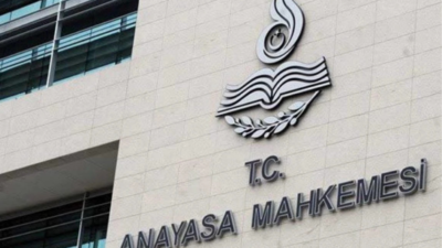 Anayasa Mahkemesi (AYM), nüfusu 2 binin altına düşen belediyelerin tüzel