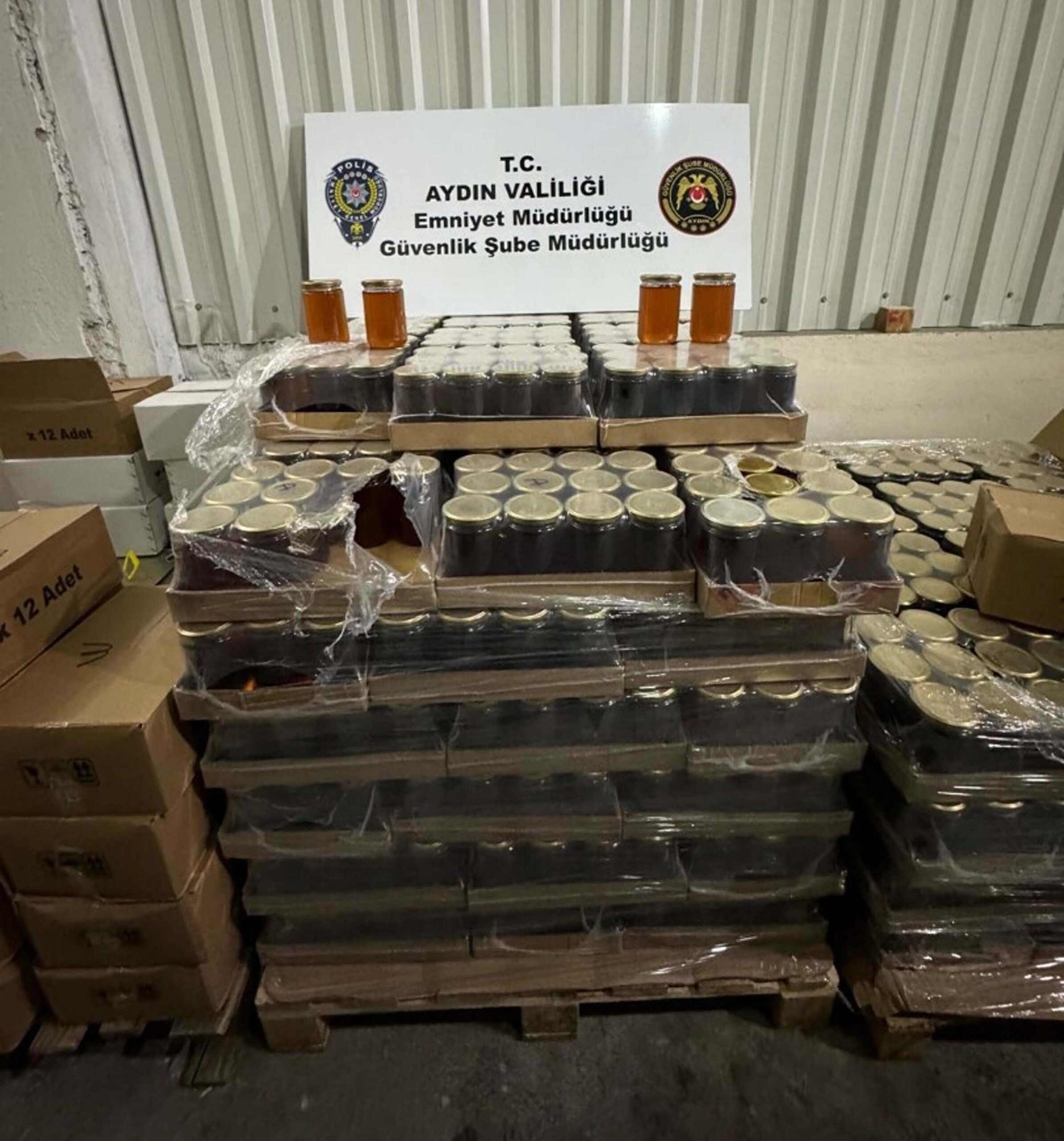 Aydın’ın Nazilli ilçesinde bir iş yerine düzenlenen operasyonda, piyasaya sürülmeye