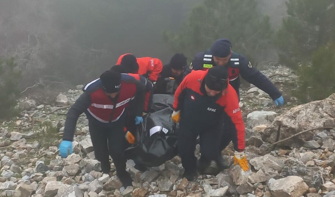 Aydın’ın Kuşadası ilçesinde 46 yaşındaki Mehmet Çiftçi, bir uçurumun kenarında