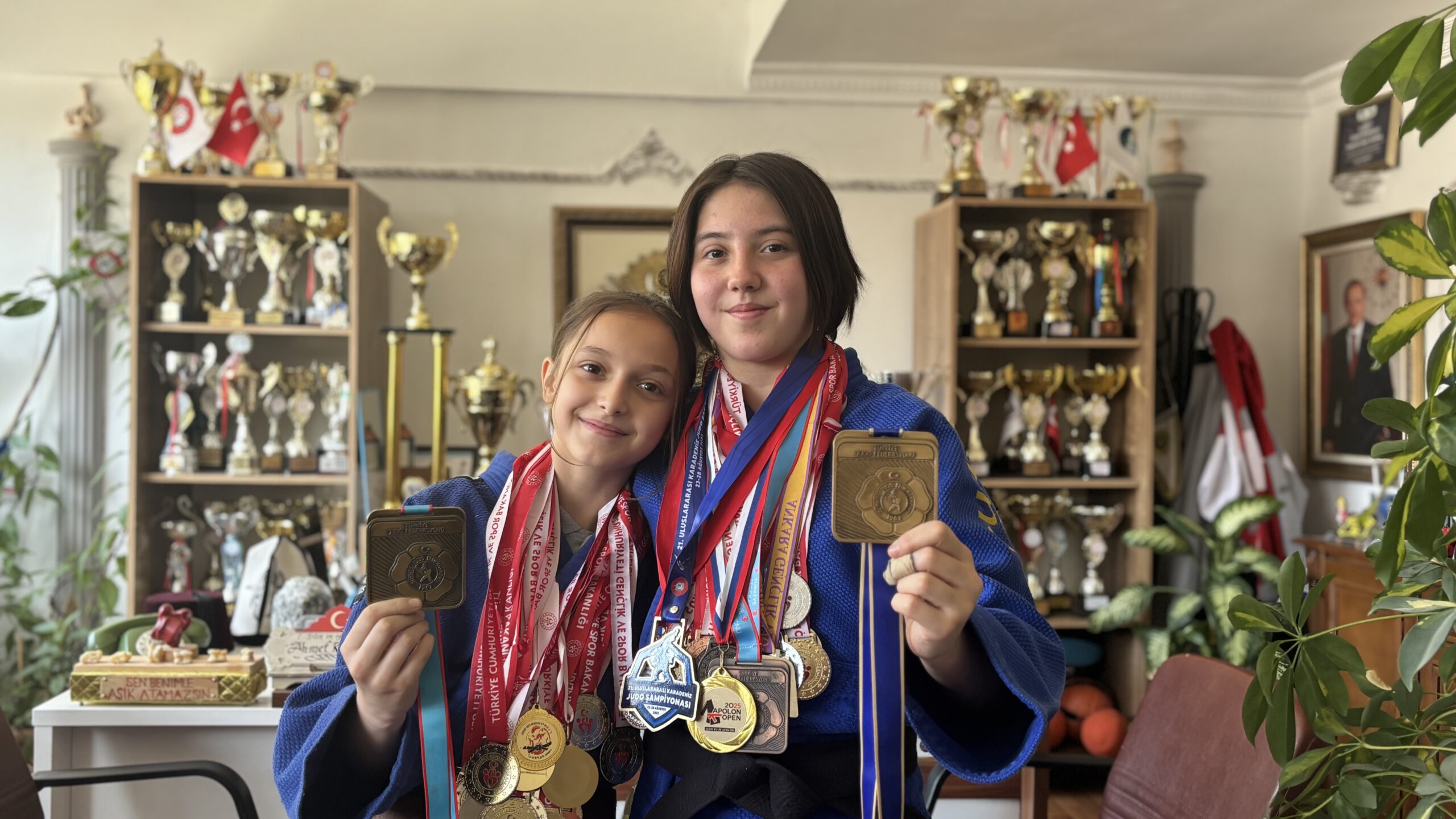 Ankara’nın Çubuk ilçesinde Çubuk Engelsiz Spor Kulübü bünyesinde judo eğitimi