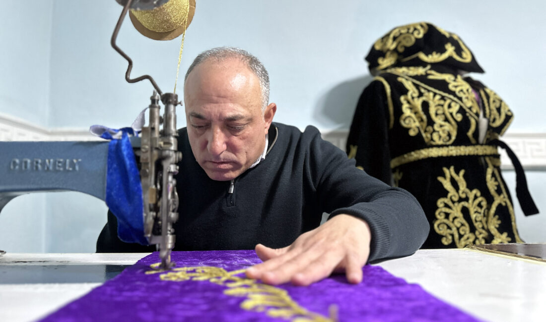 EDİRNE’de geçimini garsonluk yaparak sağlayan 48 yaşındaki Levent Döngel, unutulmaya