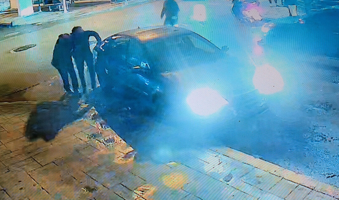 Edirne’nin Keşan ilçesinde meydana gelen trafik kazasında, otomobille çarpışan motosikletin