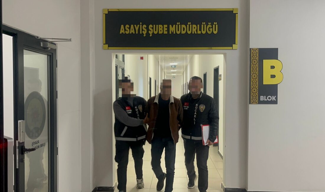 KOCAELİ’nin İzmit ilçesinde bir çay ocağına düzenlenen ve iki kişinin