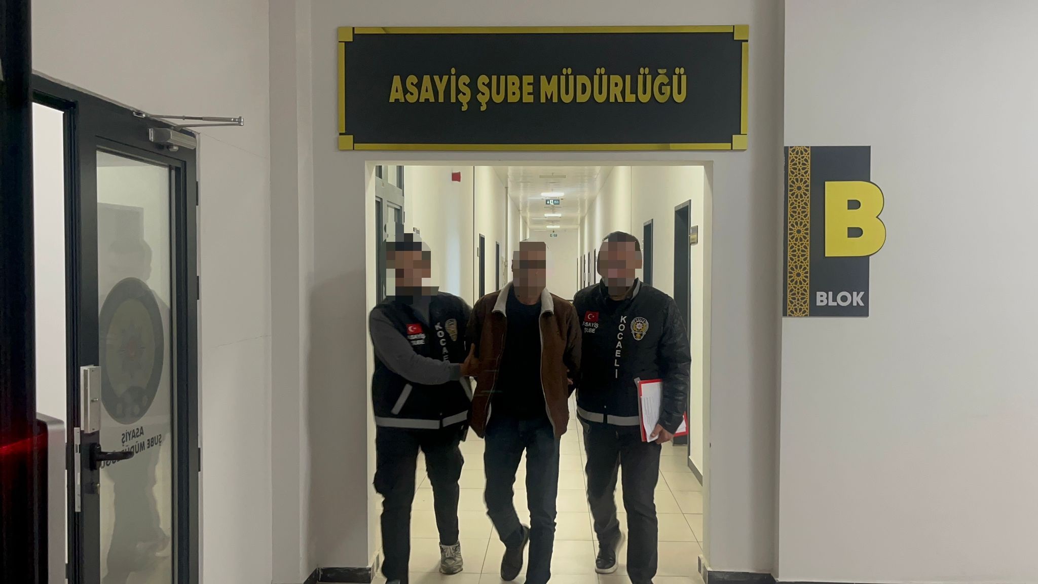 KOCAELİ’nin İzmit ilçesinde bir çay ocağına düzenlenen ve iki kişinin