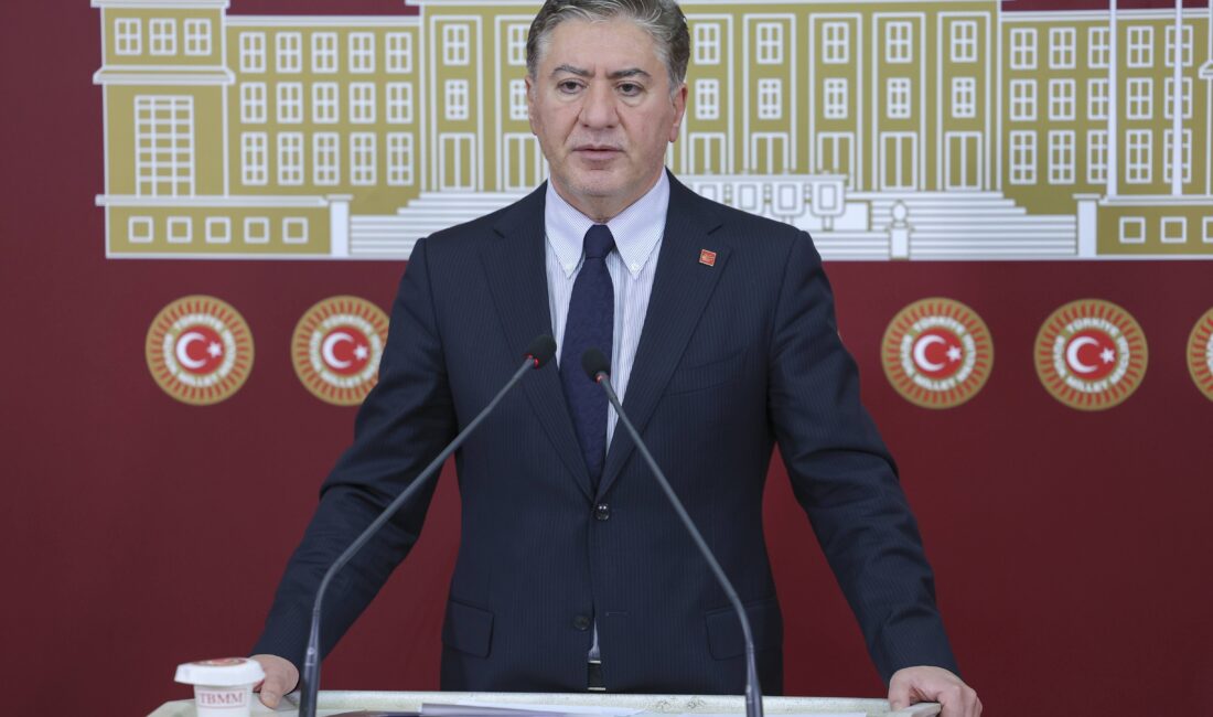 CHP Grup Başkanvekili Murat Emir, TBMM Genel Kurulu’nda Adalet Bakanı