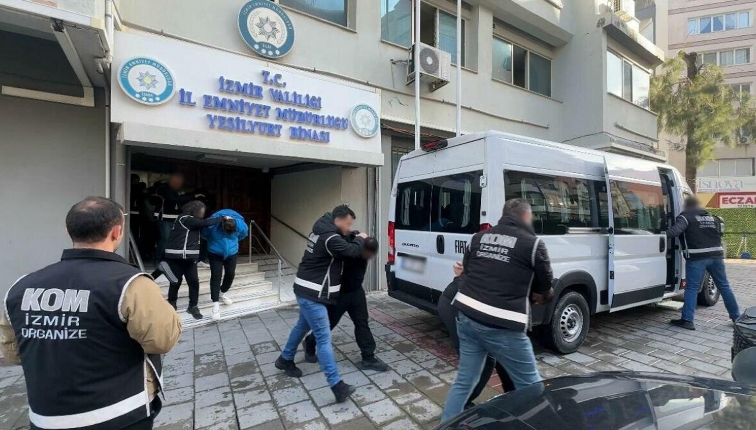 İzmir’in Bornova ilçesinde fabrika işçisi Sinan Ümit’in (23) işe gitmek
