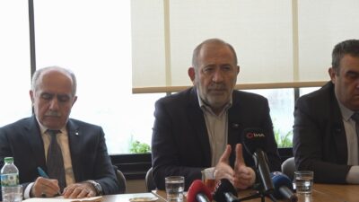 İstanbul’daki ilçe ziyaretlerine devam eden Gürsel Tekin, Şile’de gerçekleştirdiği temasların