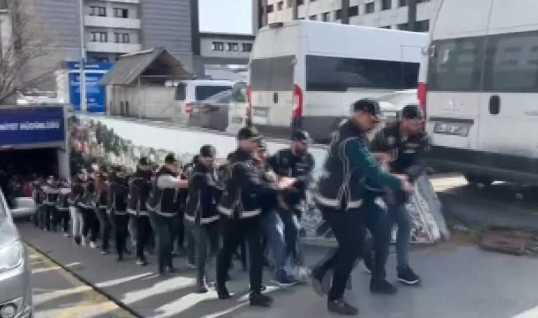 İstanbul Emniyet Müdürlüğü Organize Suçlarla Mücadele Şube Müdürlüğü ekipleri, kent